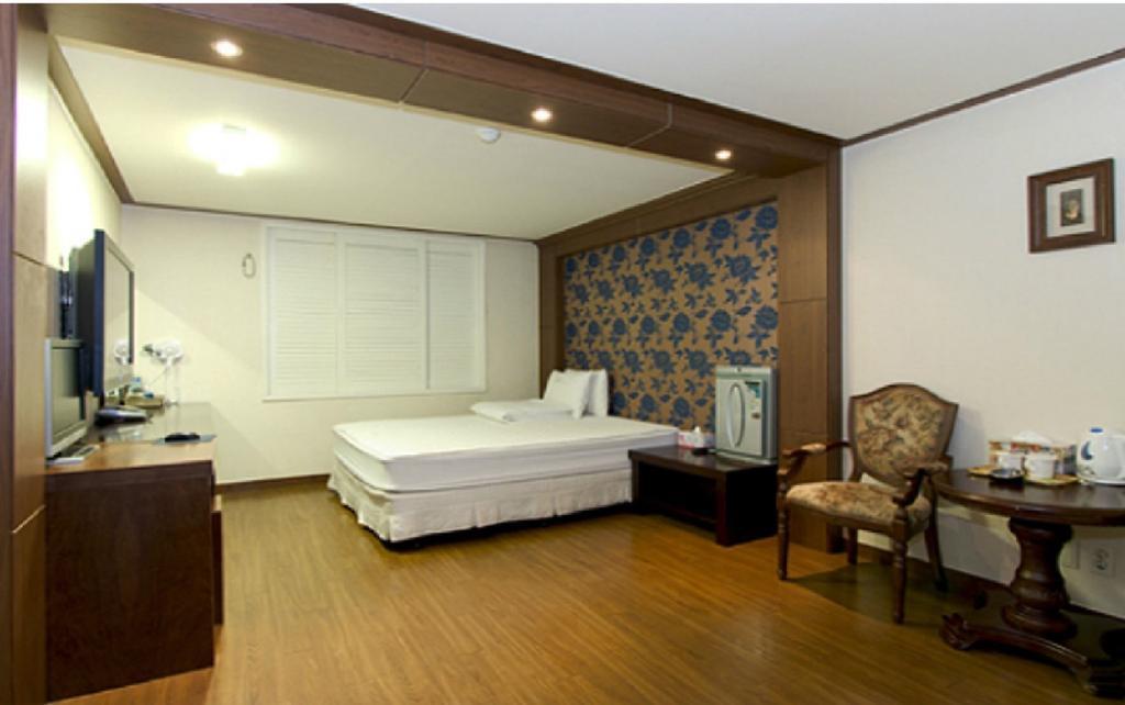 Hotel Orange 2*