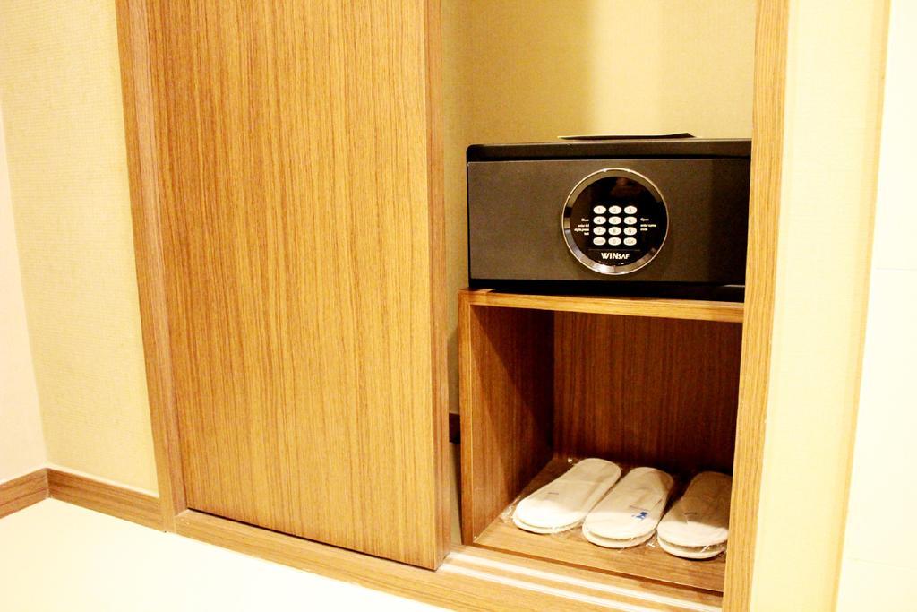 Business Hotel