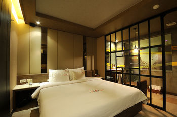 2 Heaven Hotel *