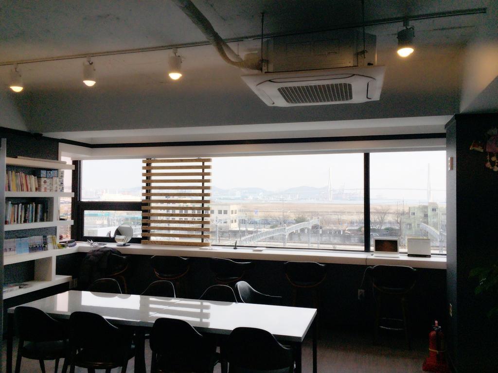 Mozzihostel Busan Station *
