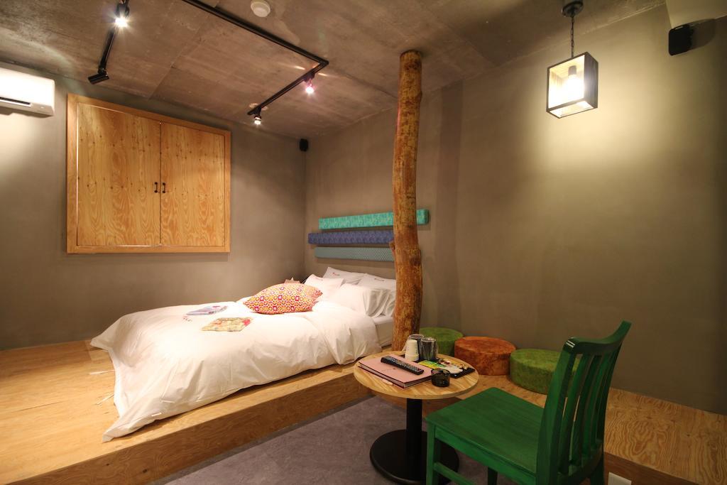 Yaja Lotte Department Store Motel 2*
