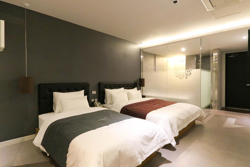 Hotel In 3*