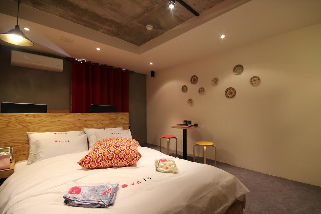 Yaja Lotte Department Store Motel 2*