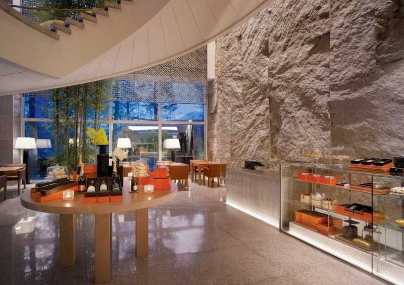 Park Hyatt Hotel 5*