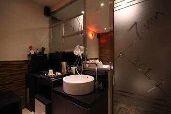 Hotel Seven