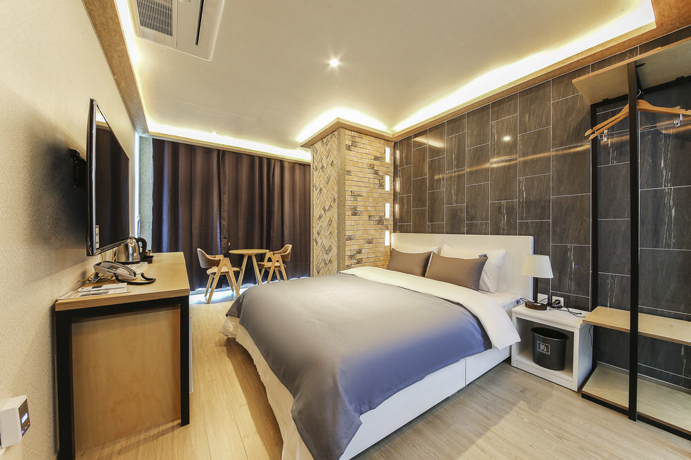Hotel The Marine View 2*