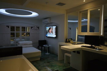 Lazzi Busan