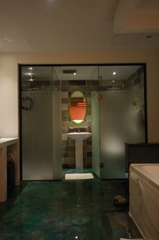 Lazzi Hotel
