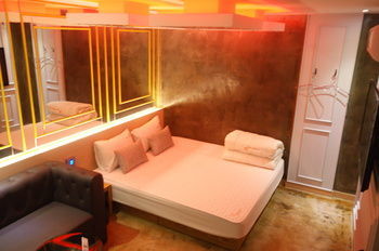 Lazzi Hotel 2*