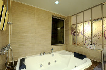 Hotel 2 Heaven Busan