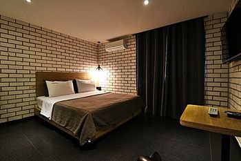 Motel The Lua Busan