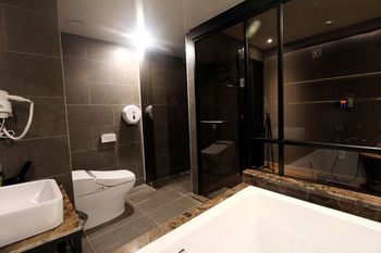 Dublin 3* Busan
