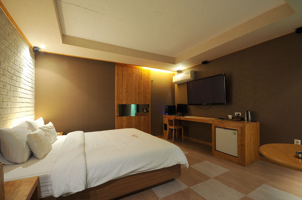 Hotel 2 Heaven