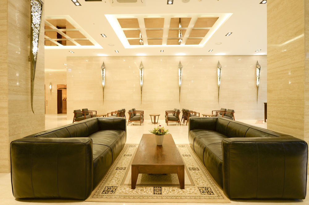 Business Hotel 3*