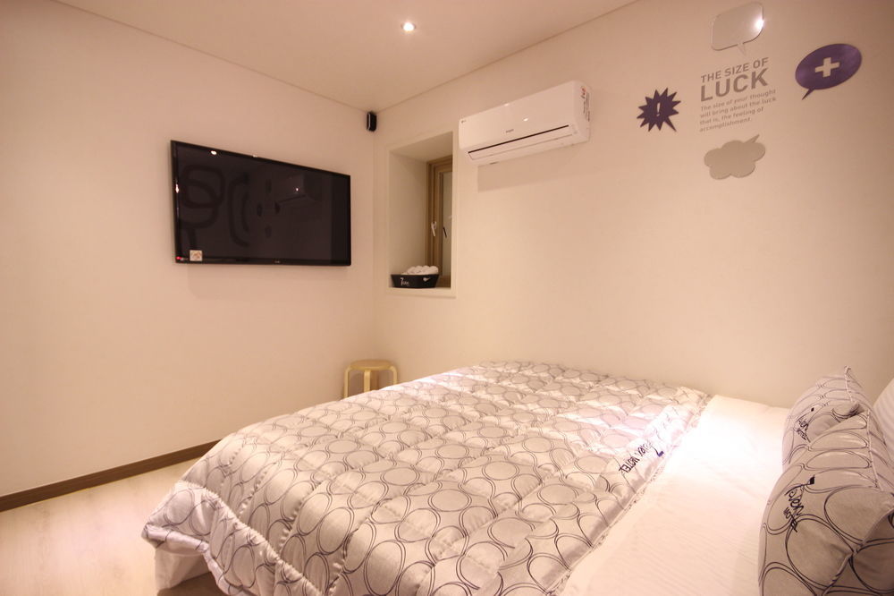 Hotel Seven 2*