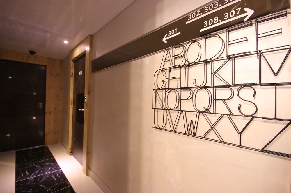 Seven Hotel
