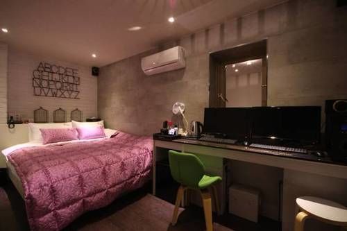 Hotel Seven 2*