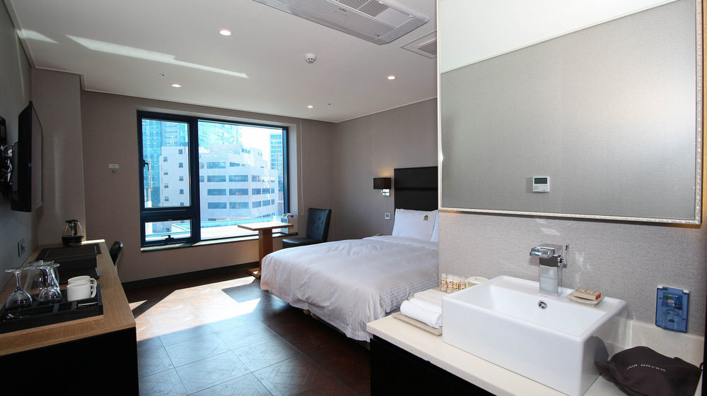 Benikea Haeundae 3*