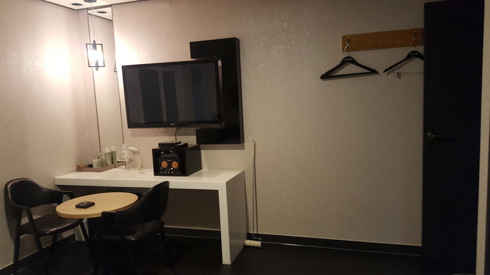 Gem Motel Busan
