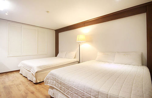 Orange Hotel