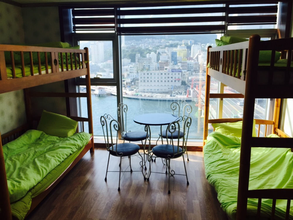 Aj House Hostel