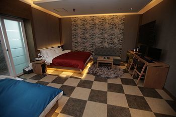 Hotel Airport 3*