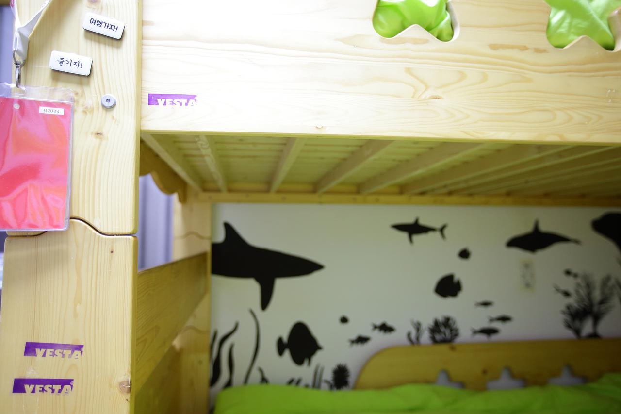 Vesta Hostel *