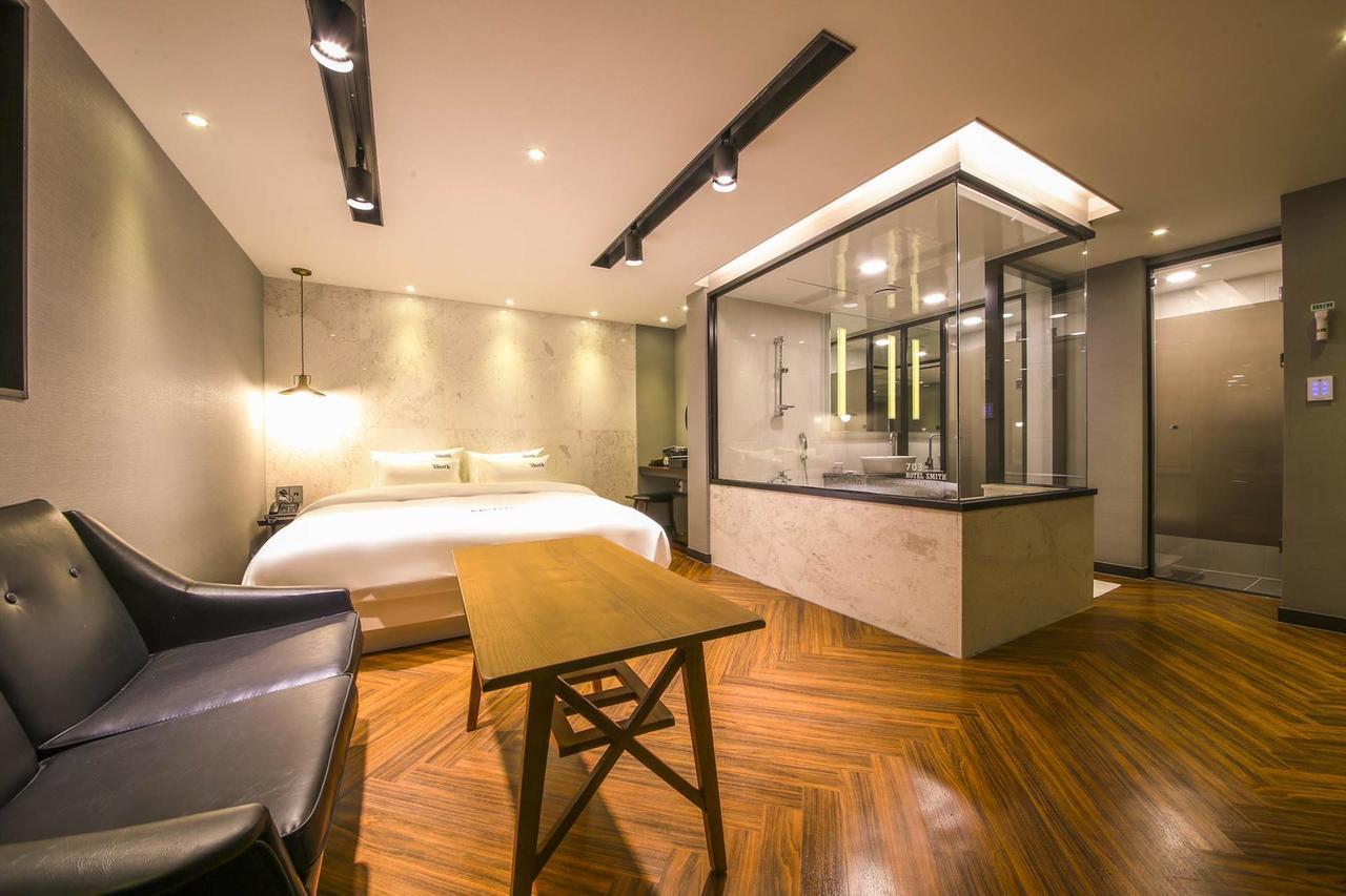 Smith Motel Busan
