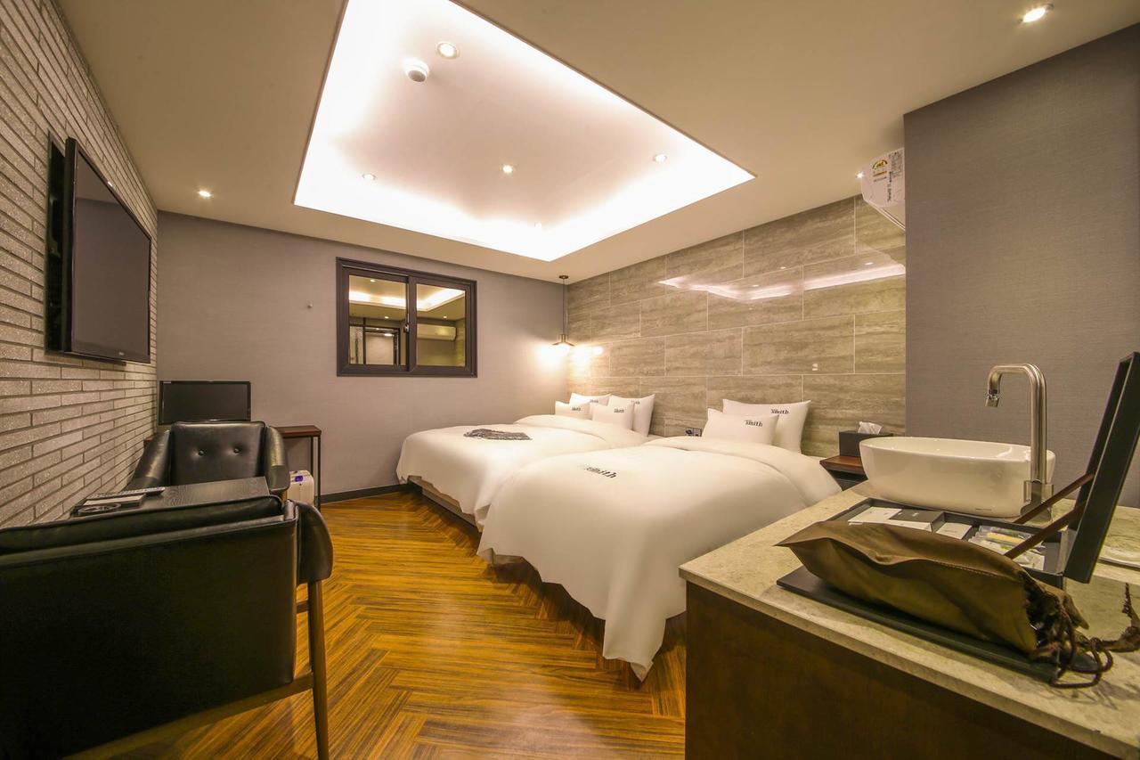 Smith Motel Busan