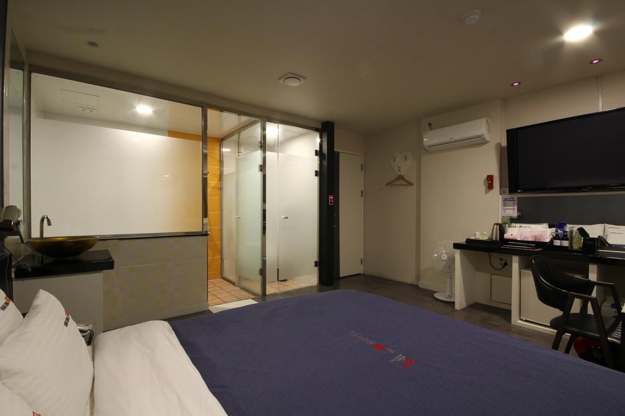 Hotel The M 2*