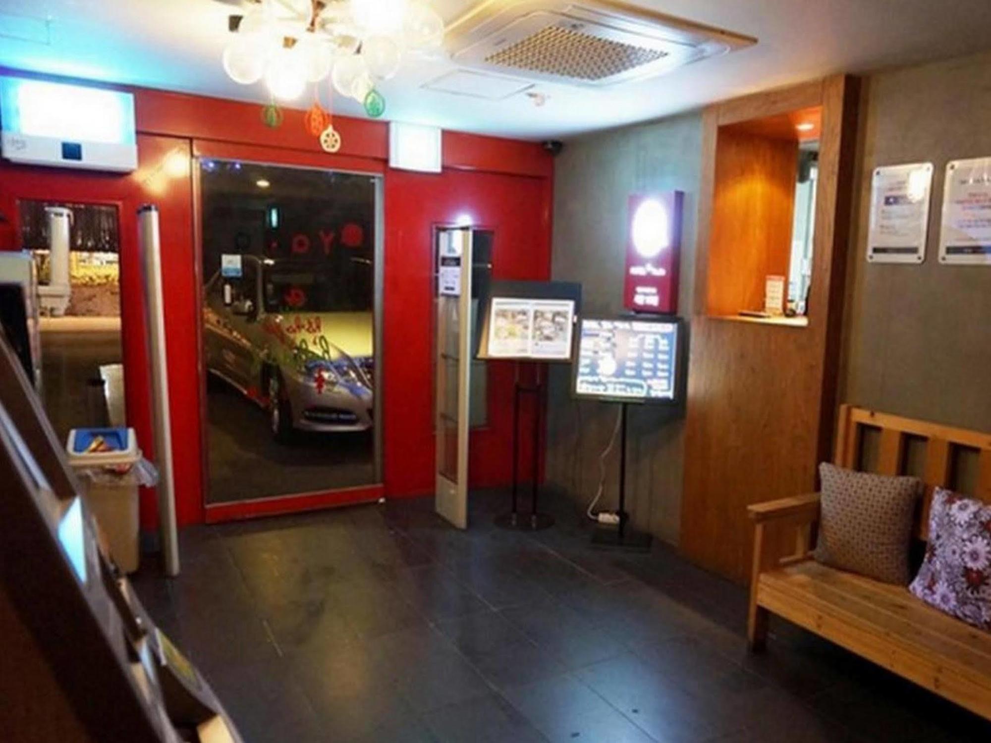 Yaja Lotte Department Store Motel Busan