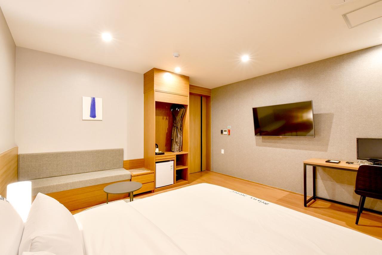 Blanc Business Motel 2*