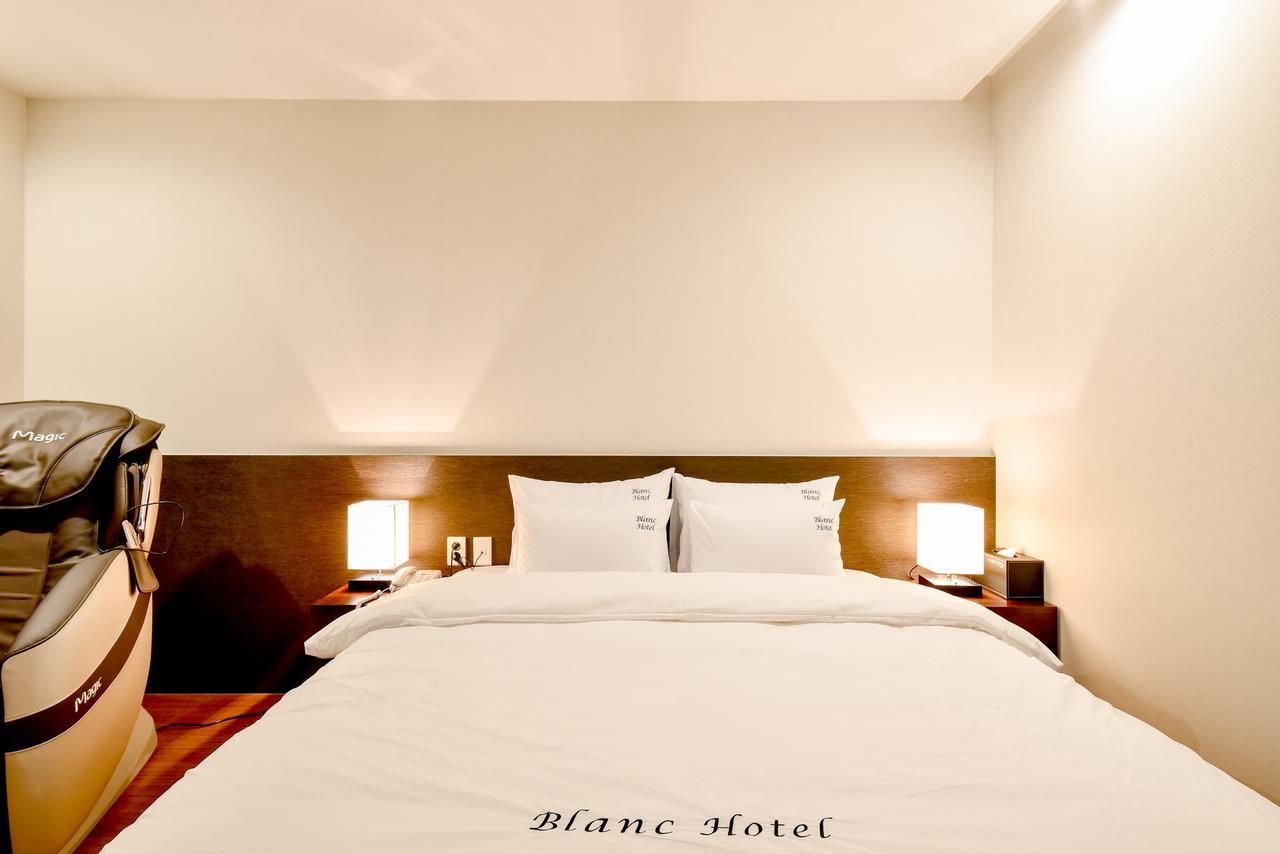 Blanc Business Motel