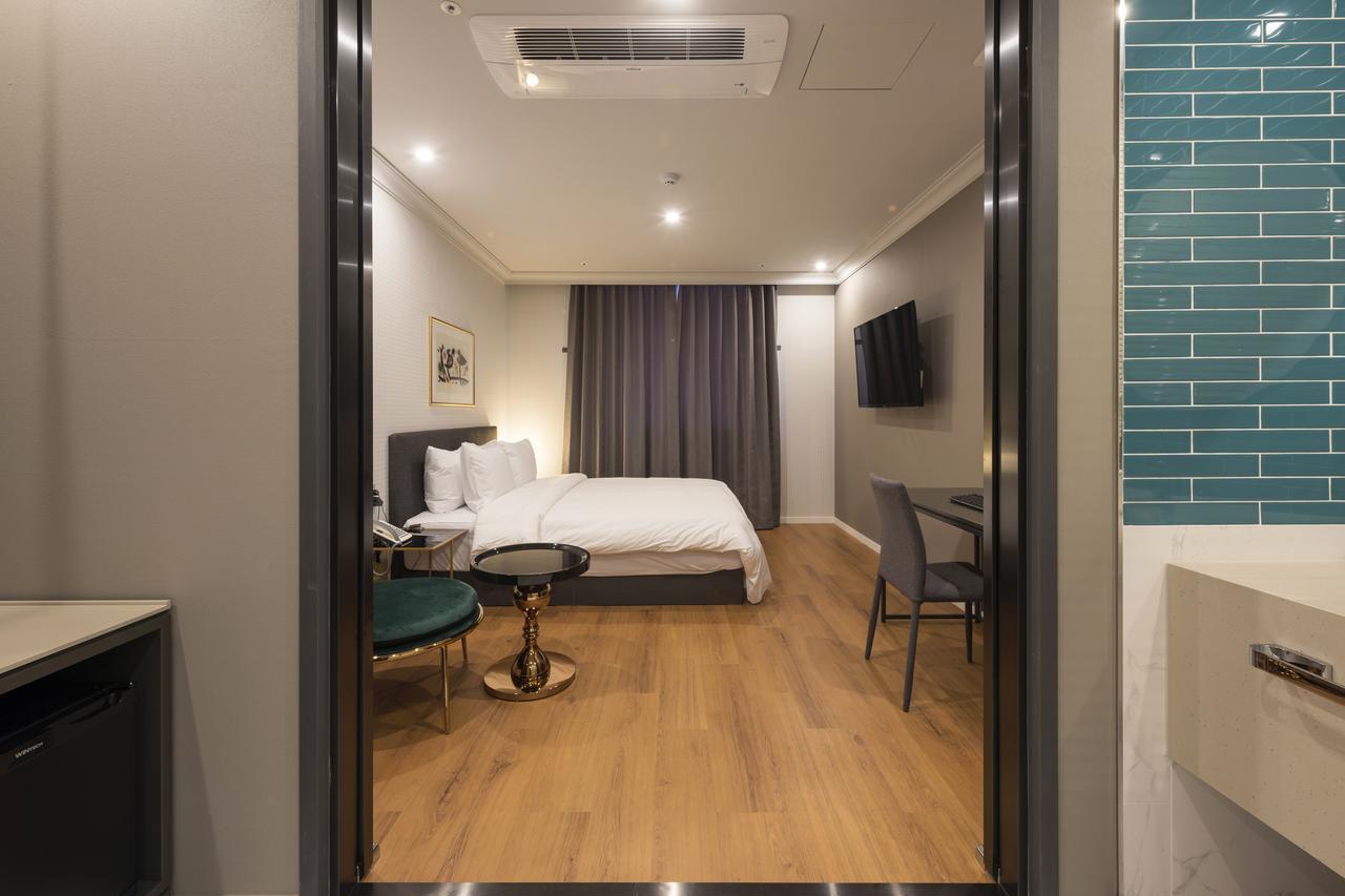 Hotel Brown-Dot Hotel Guseo