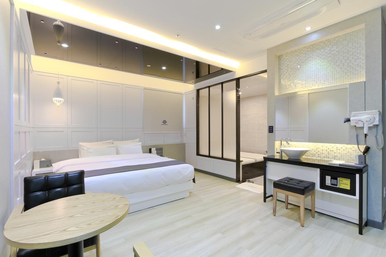 Motel G&g
