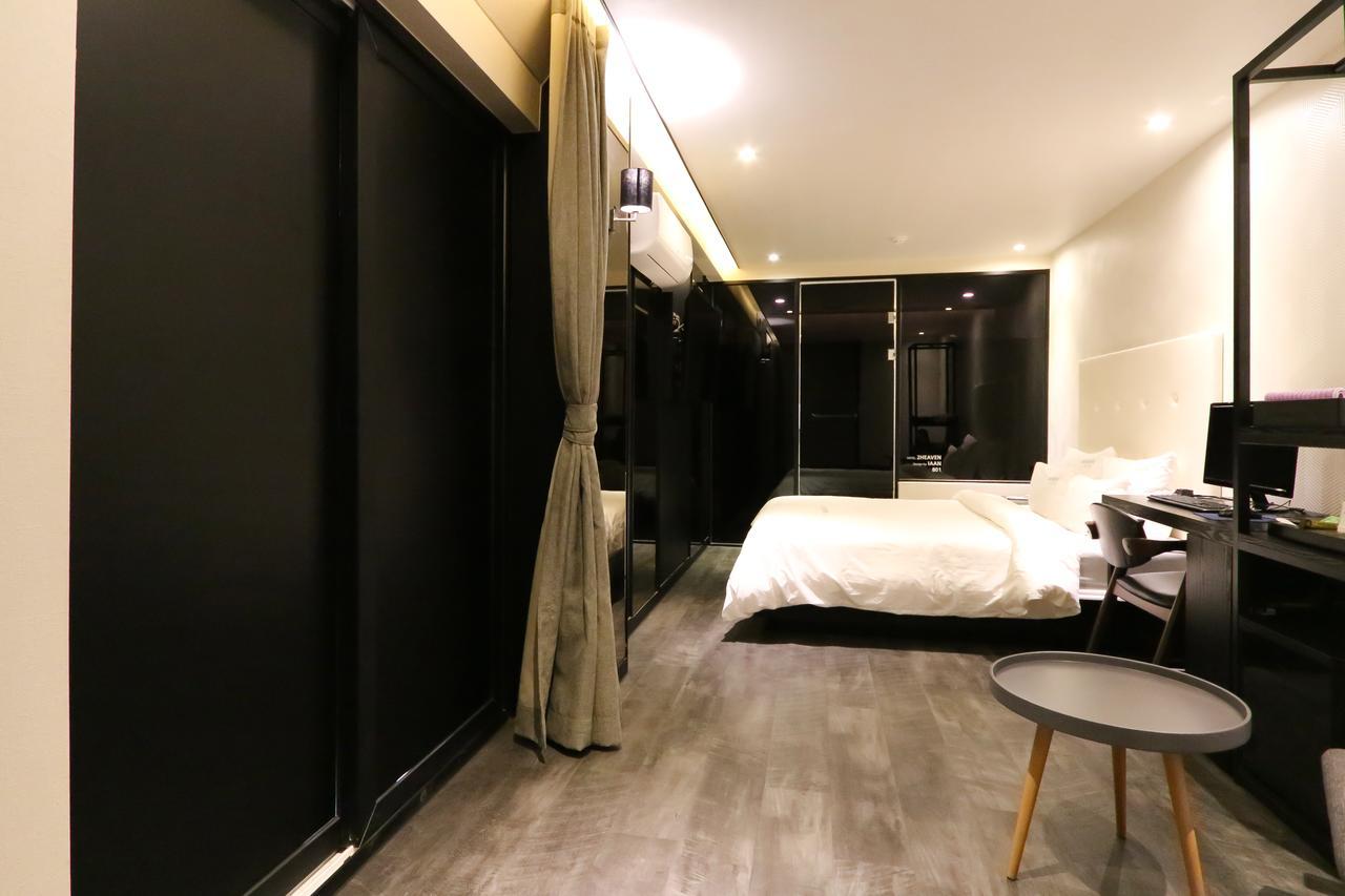 To Heaven Hotel 2*