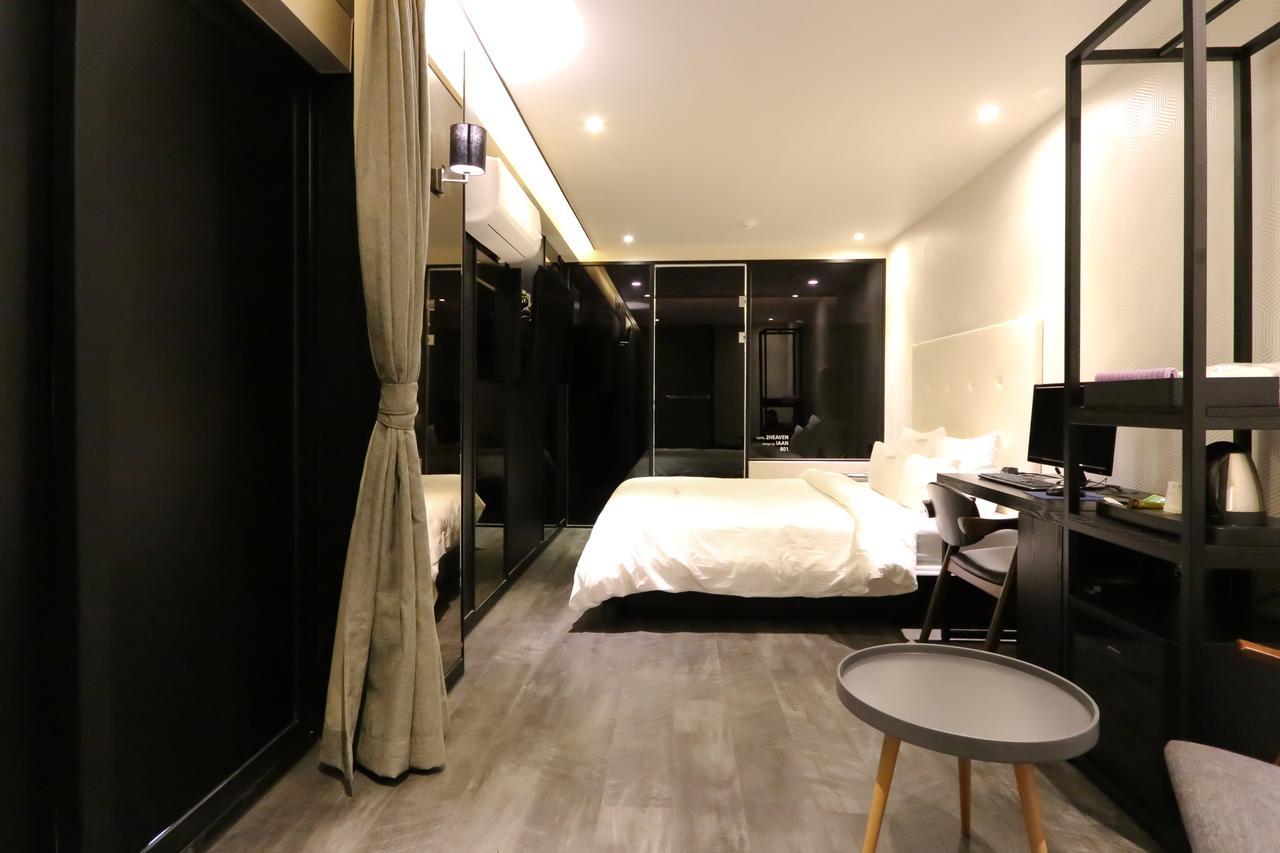 To Heaven Hotel 2*