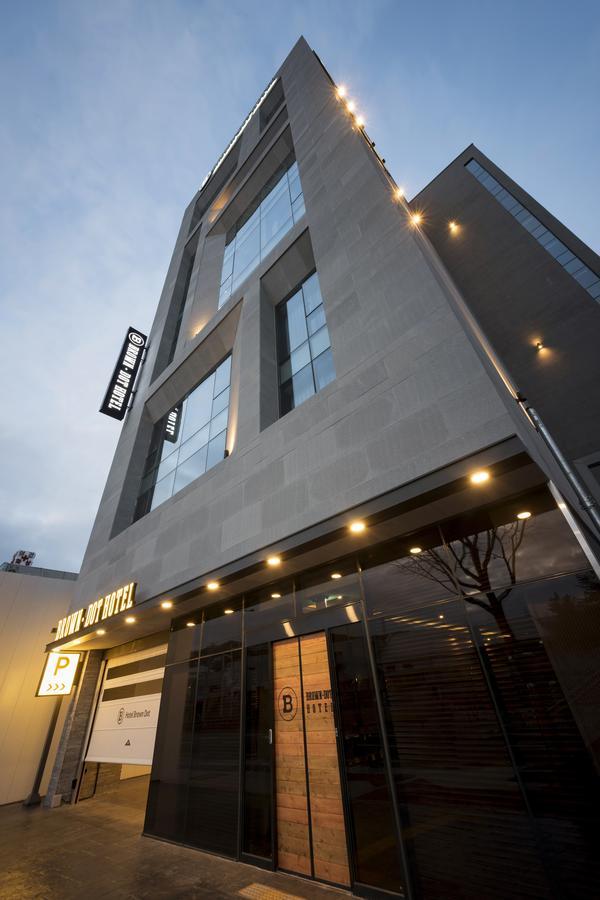 Brown-Dot Hotel Guseo Hotel