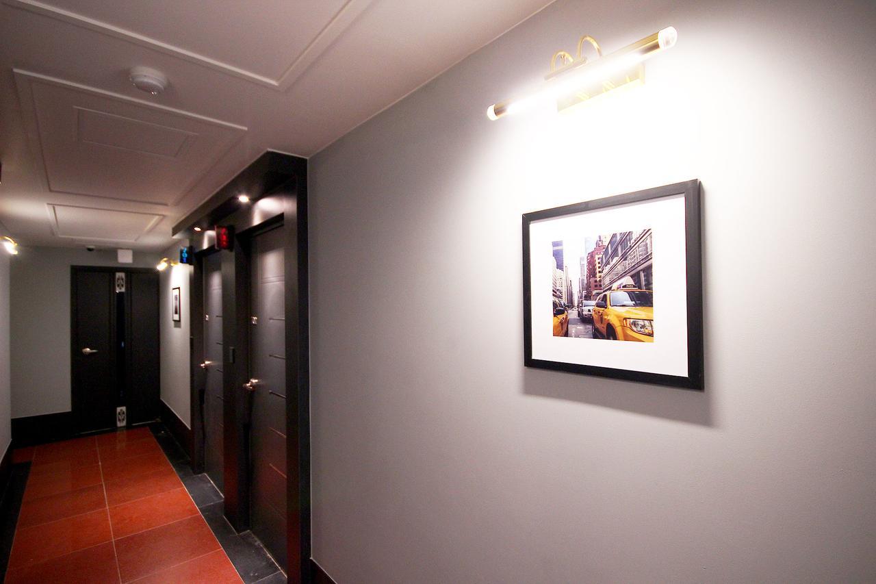 Mango Hotel 2*