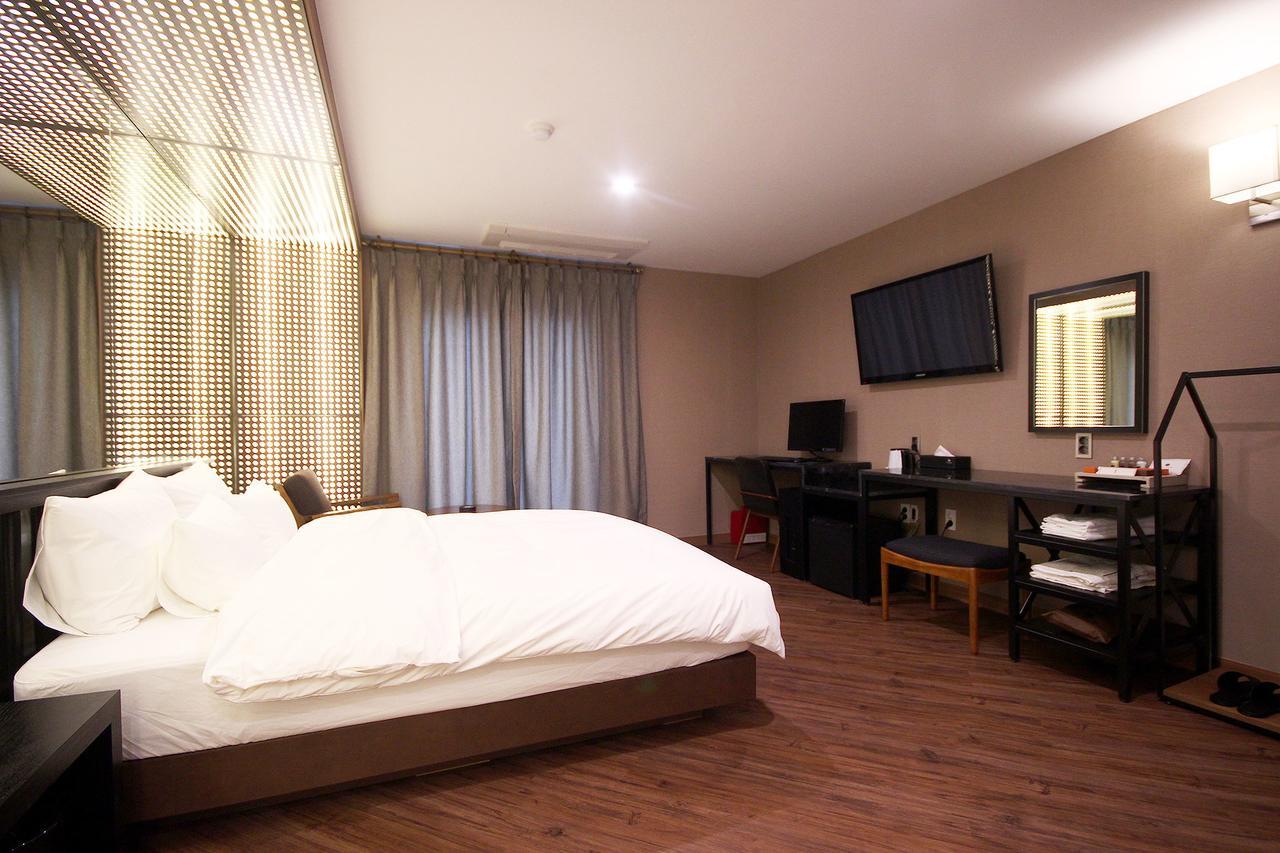 Mango 2* Busan