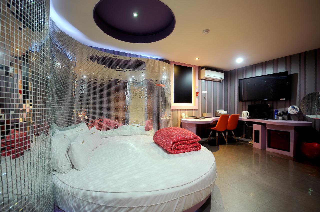 Wow motel 2*