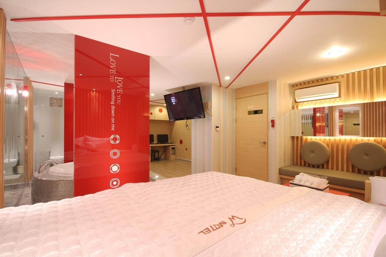 W Seomyeon Motel 2*