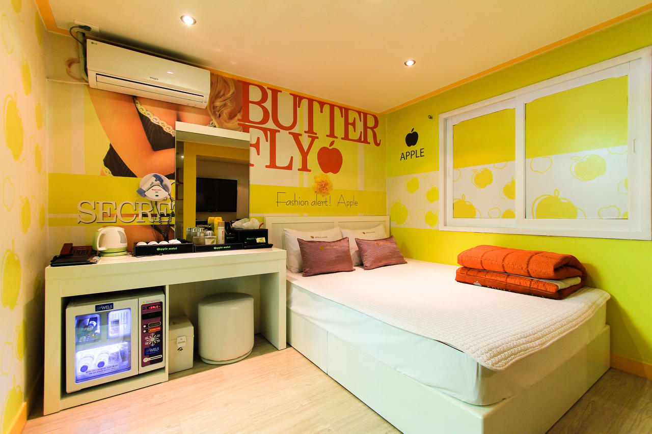 Apple Motel