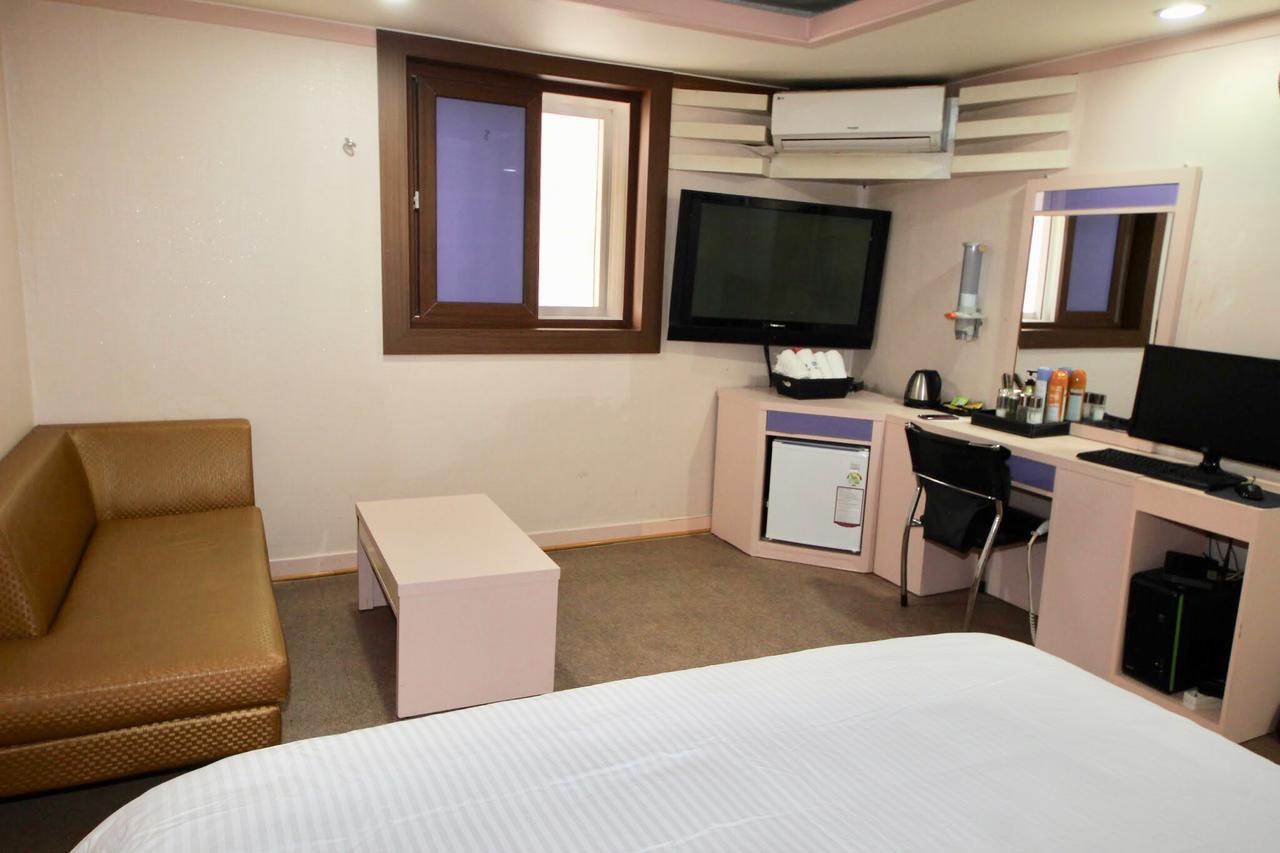 Click 21 Motel Busan