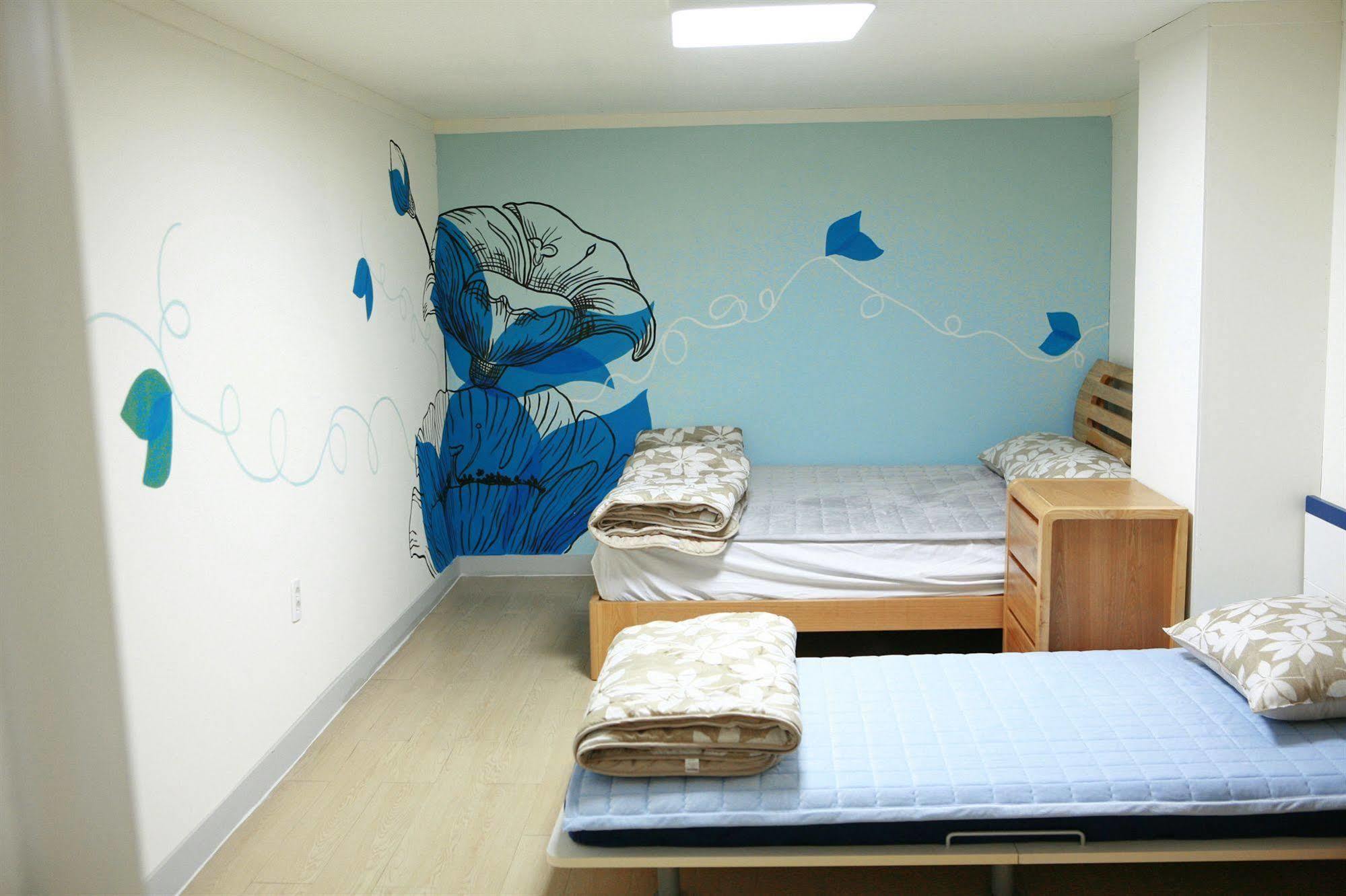 Mate Hostel *