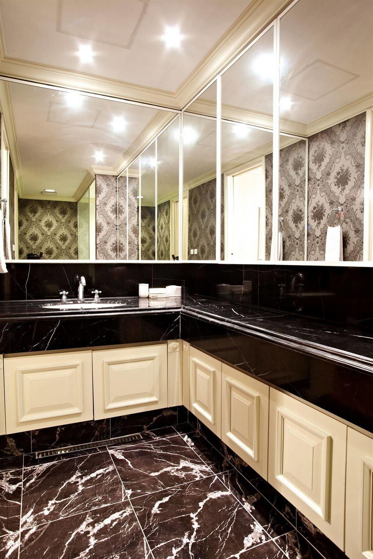 Pale De Cz Lct House