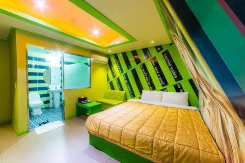 Hotel O2