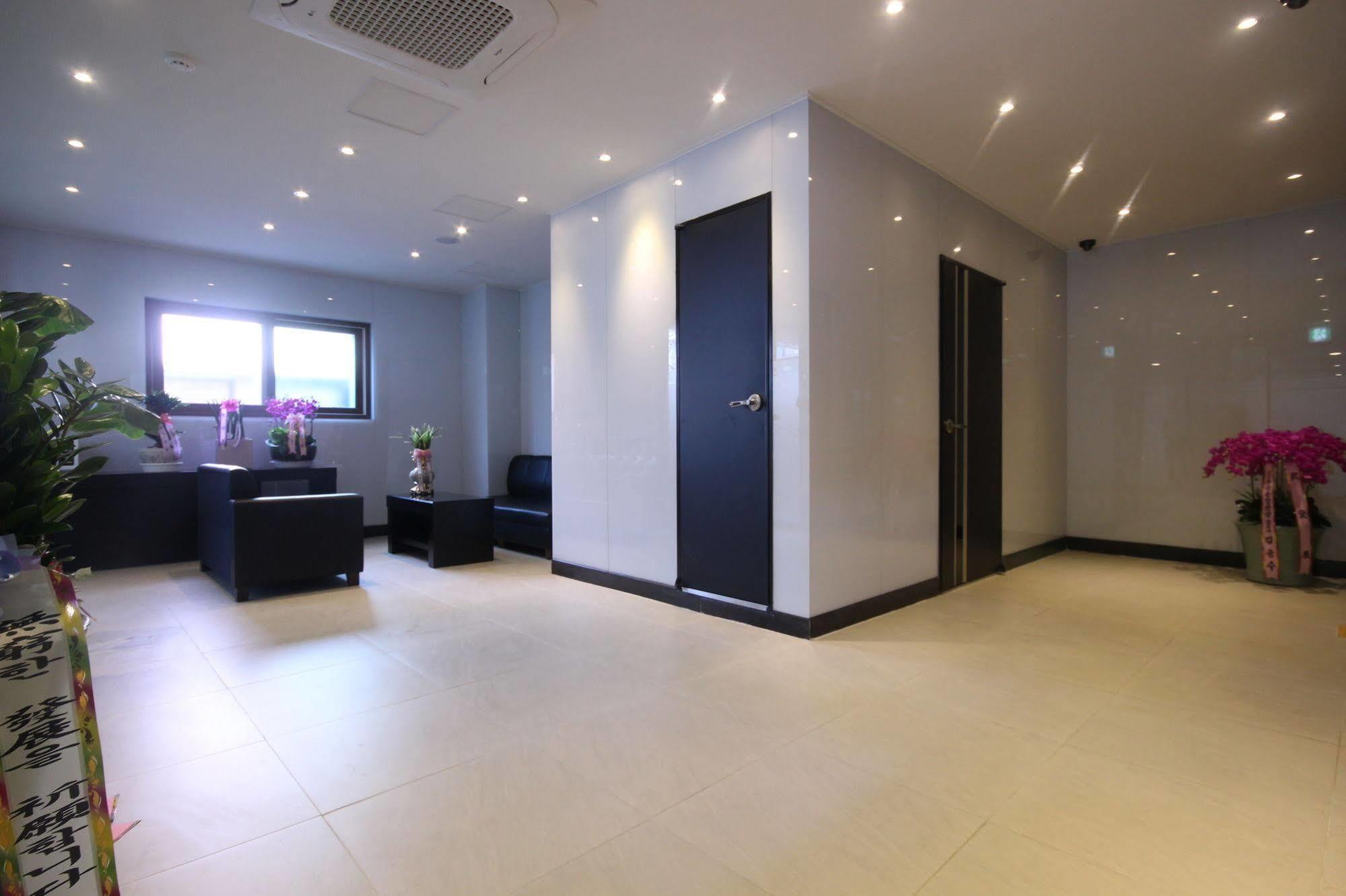 Wa Nampo Hotel