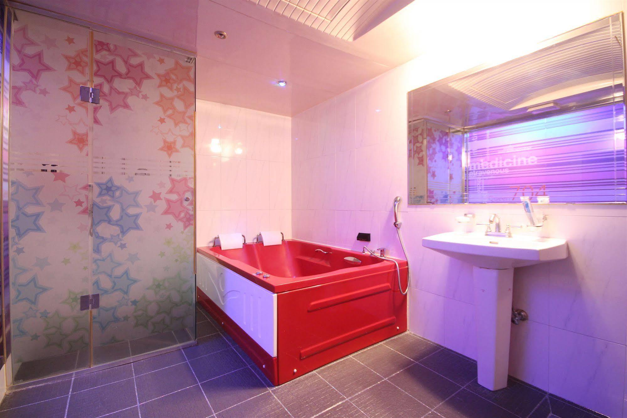 Hotel 2ne1 Busan