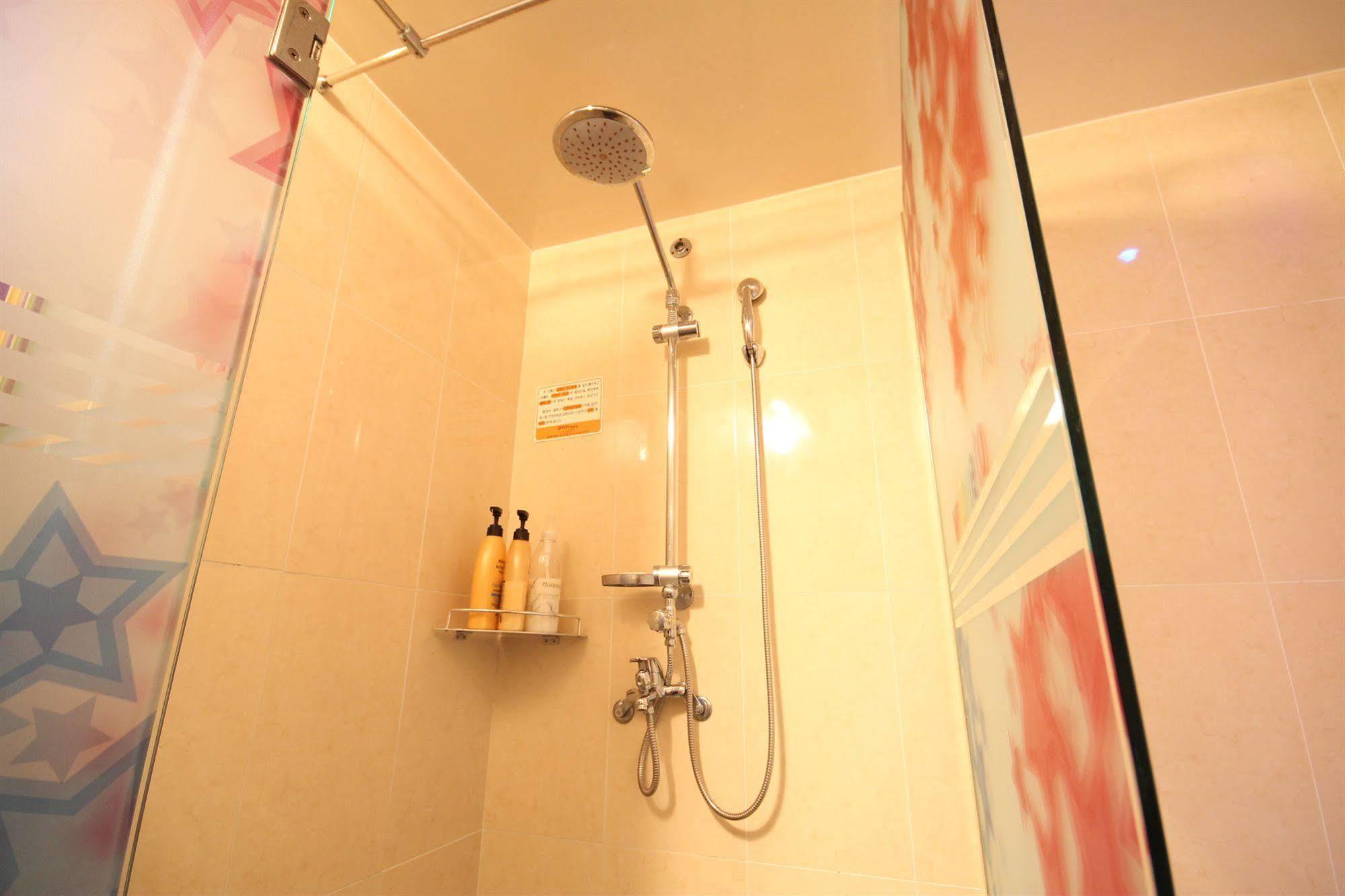 Hotel 2ne1 Busan